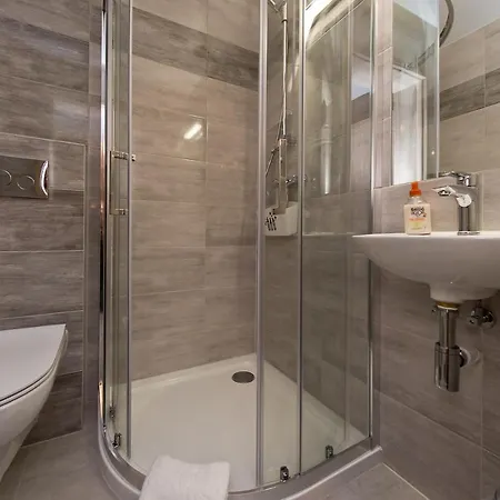 Goscinne Kornelia- Jacuzzi, Sauna ! Ubytování v soukromí