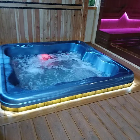 Goscinne Kornelia- Jacuzzi, Sauna ! Ubytování v soukromí Biały Dunajec
